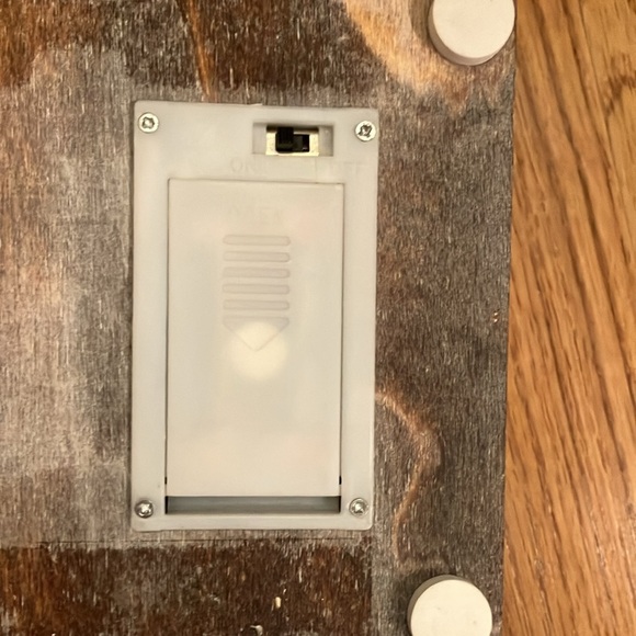 Decorative candle light up holder - Picture 5 of 5